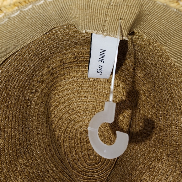 Nine West Beige Hat with Monochrome Floral Band - Picture 4 of 7